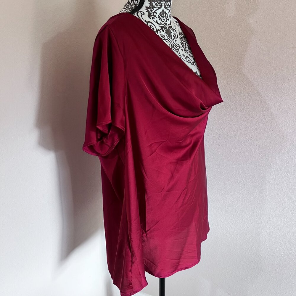 Share Torrid Satin Cowl Neck Short Flutter Sleeve Blouse - Biking Red - Size 1X - Picture 6 of 13